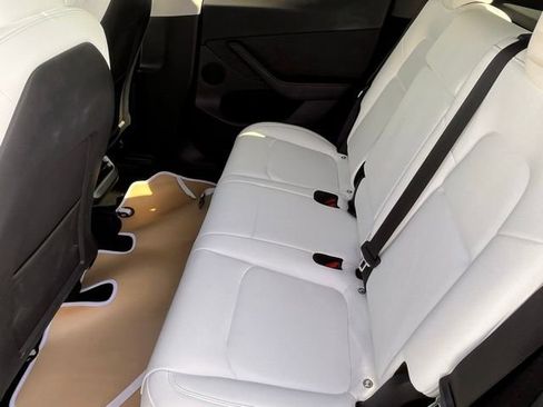 Used 2024 Tesla Model Y Performance image 24