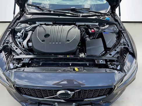 Used 2023 Volvo S60 B5 Plus AWD/4WD image 30