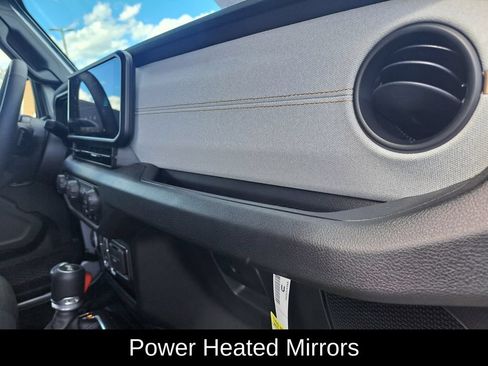Used 2024 Jeep Wrangler Unlimited Sport AWD/4WD image 29