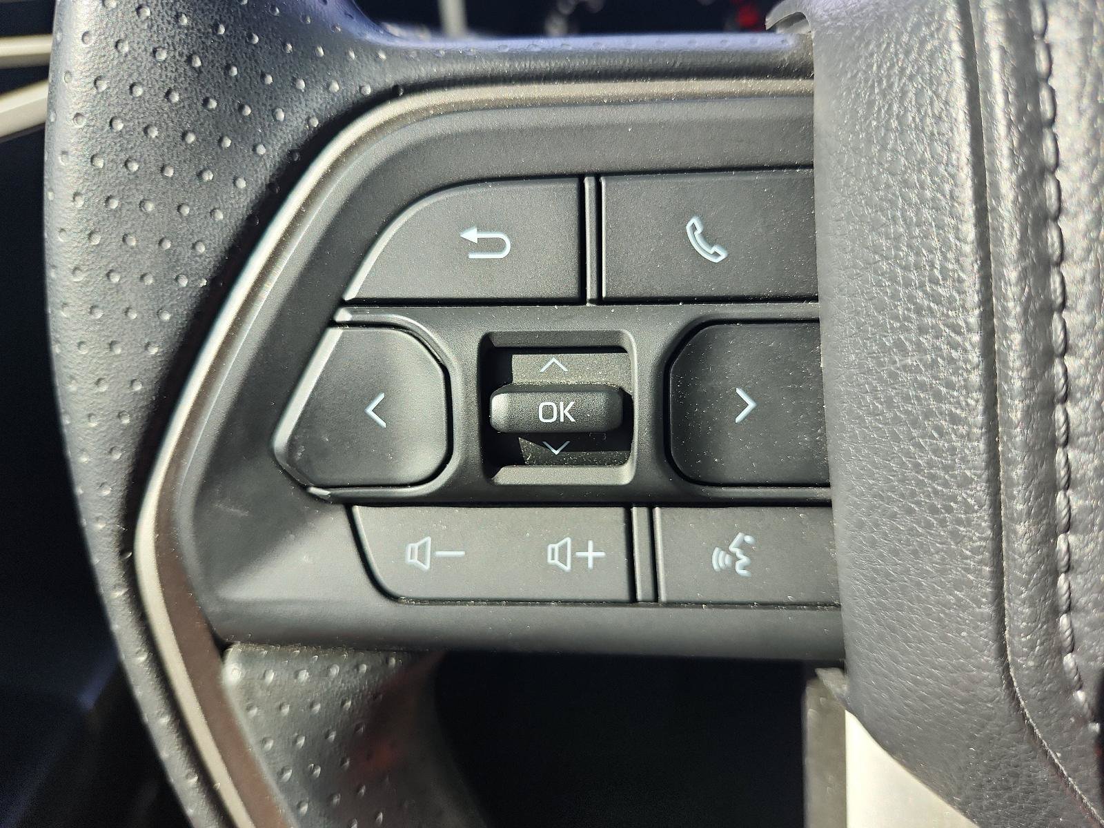 Used 2025 Toyota Tundra SR5 AWD/4WD image 26