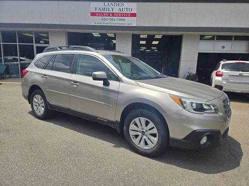 Used 2016 Subaru Outback 2.5i Premium AWD/4WD image 20