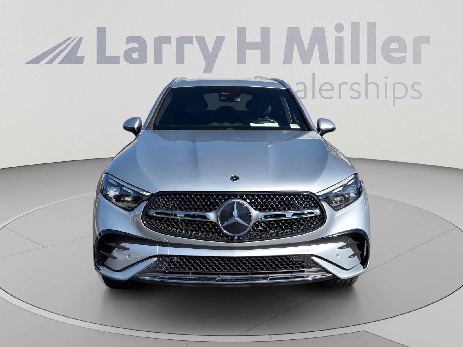Used 2023 Mercedes-Benz GLC 300 4MATIC image 8