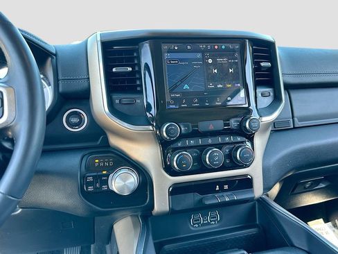 Used 2022 RAM 1500 Laramie AWD/4WD image 15