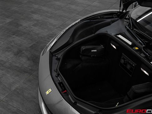 Used 2019 Ferrari 488 Spider image 12