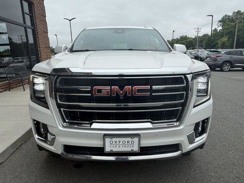 Used 2023 GMC Yukon XL SLT w/ SLT Premium Package AWD/4WD image 10