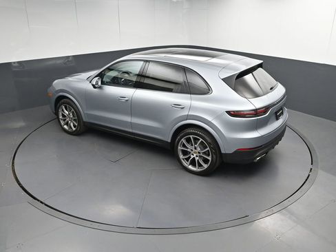 Used 2022 Porsche Cayenne S image 34