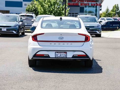 Certified 2022 Hyundai Sonata SE w/ Cargo Package FWD image 4