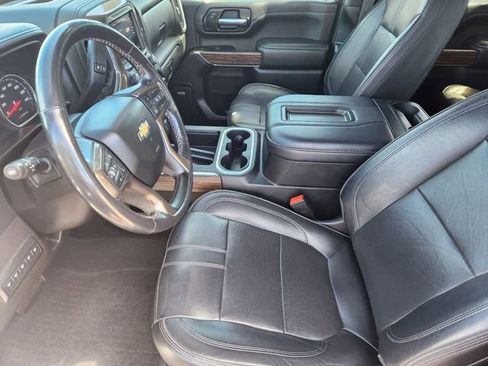 Used 2022 Chevrolet Silverado 2500 High Country w/ Safety Package II image 10