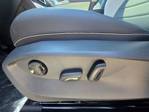 New 2026 Volkswagen Taos SEL AWD/4WD image 15