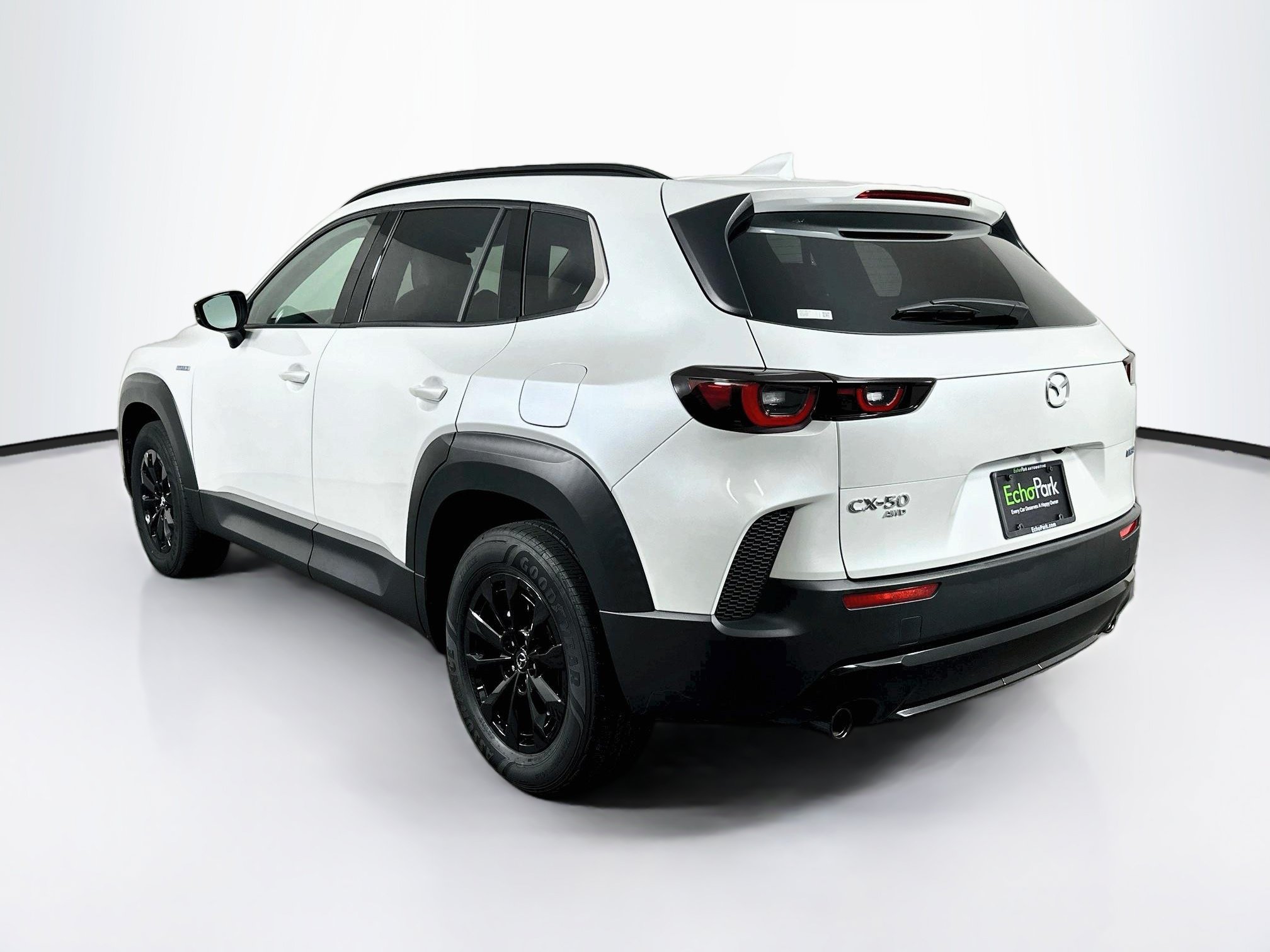 Used 2025 MAZDA CX-50 AWD 2.5 Hybrid w/ Premium Pkg image 5
