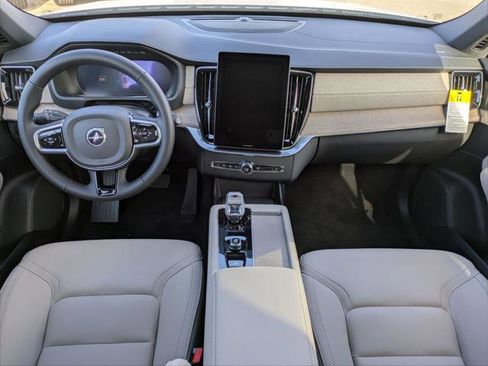 New 2026 Volvo XC90 B6 Plus w/ Protection Package Premier image 12