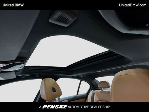 Used 2023 BMW 330e w/ M Sport Package RWD image 12