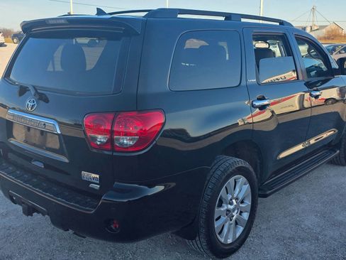 Used 2014 Toyota Sequoia Platinum image 3