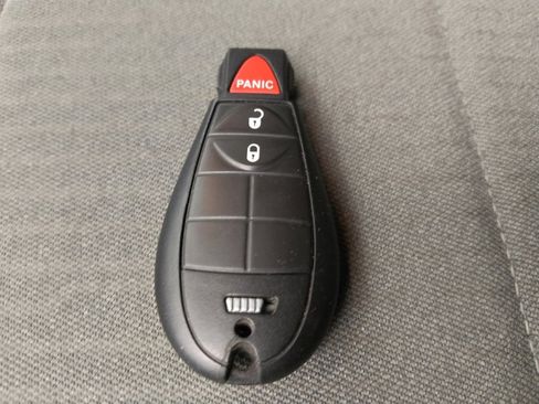 Used 2023 RAM 1500 Classic SLT w/ Electronics Group image 32