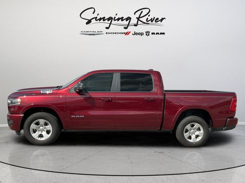 Used 2025 RAM 1500 Big Horn AWD/4WD image 4