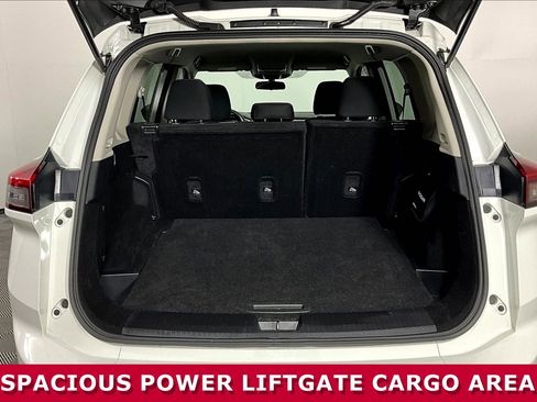 Used 2024 Nissan Rogue S image 34