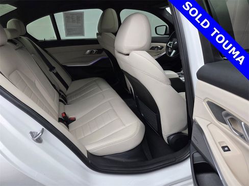 Used 2021 BMW 330i Sedan w/ M Sport Package image 19