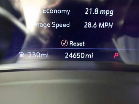 Used 2022 Buick Envision Avenir w/ Technology Package II image 14