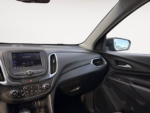 Used 2020 Chevrolet Equinox LT AWD/4WD image 11