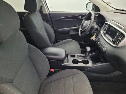 Used 2020 Kia Sorento FWD V6 image 21