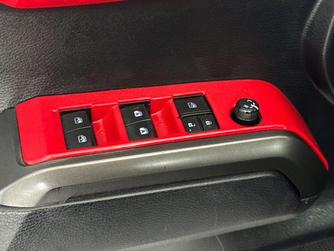 Certified 2019 Toyota Tacoma TRD Sport AWD/4WD image 13