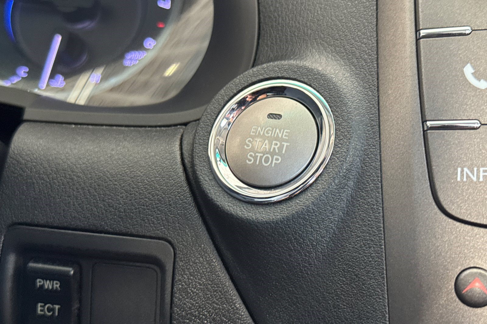 Used 2013 Lexus IS 250 w/ Premium Pkg Value Edition RWD image 28