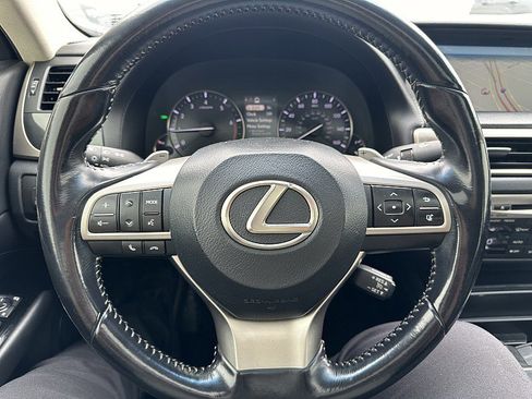 Used 2016 Lexus GS 200t RWD image 16