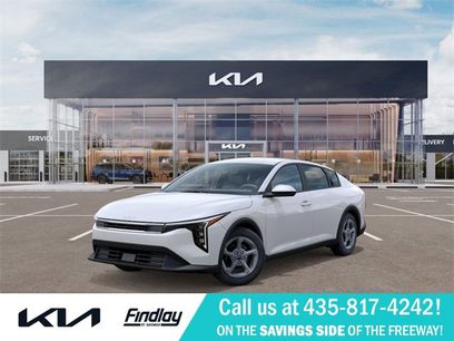 New 2025 Kia K4 LXS