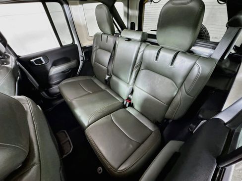 Used 2024 Jeep Wrangler High Altitude AWD/4WD image 22