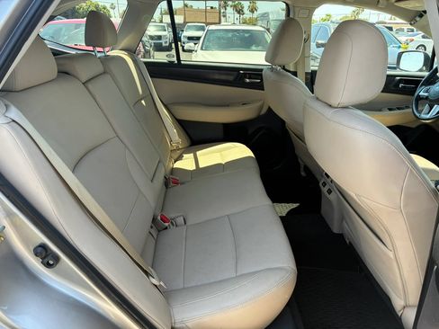 Used 2016 Subaru Outback 2.5i Limited AWD/4WD image 22
