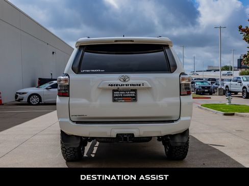 Used 2021 Toyota 4Runner SR5 Premium w/ Moonroof Package AWD/4WD image 8