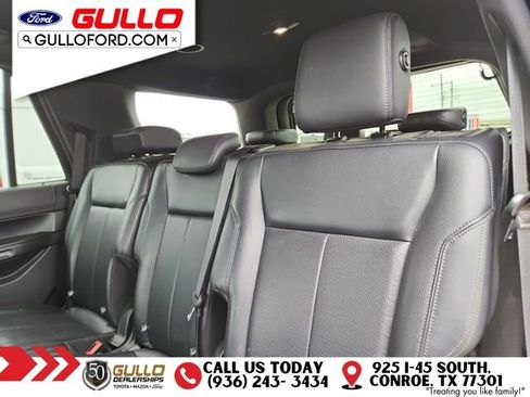 Used 2019 Ford Expedition XLT w/ Equipment Group 202A AWD/4WD image 13