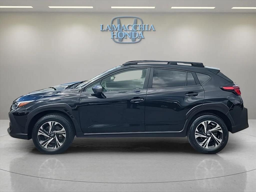 Used 2024 Subaru Crosstrek 2.0i Premium AWD/4WD image 2