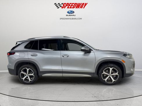 Certified 2025 Volkswagen Tiguan SE AWD/4WD image 4