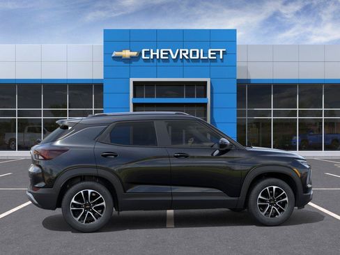 New 2026 Chevrolet TrailBlazer LT w/ Driver Confidence Package FWD image 5
