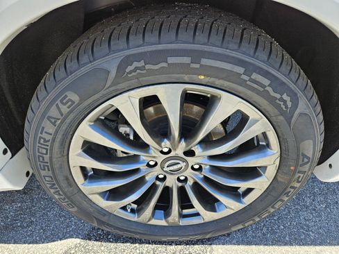 Used 2023 Nissan Armada Platinum w/ Captain's Chairs Package AWD/4WD image 14