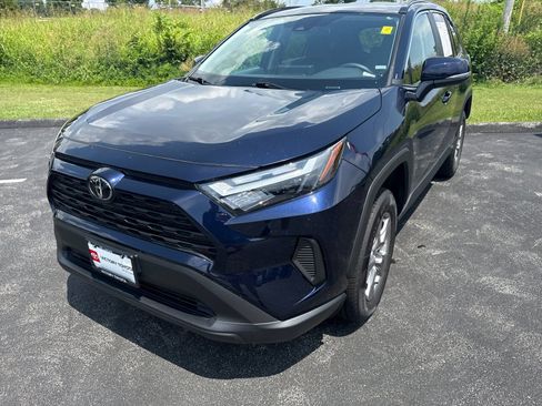 Used 2025 Toyota RAV4 XLE FWD image 29