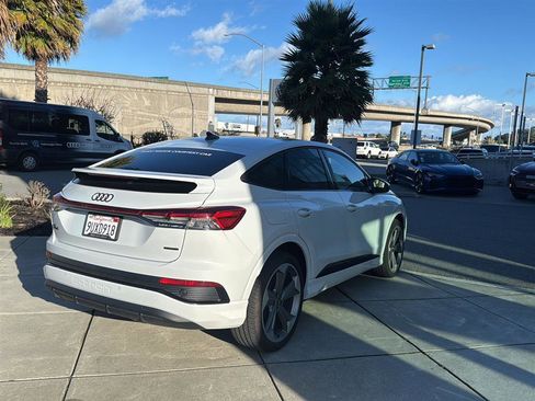 Used 2025 Audi Q4 e-tron Premium Plus w/ Premium Plus image 6