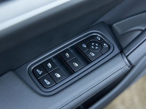 New 2026 Porsche Cayenne AWD/4WD image 23