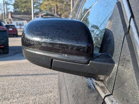 Used 2024 Ford Edge SEL image 11