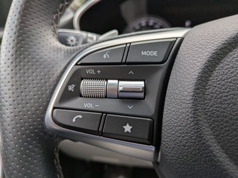 Certified 2022 Genesis G70 3.3T image 20