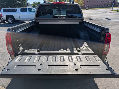 Used 2006 Nissan Frontier LE w/ (H01) Rockford Fosgate Pkg image 7