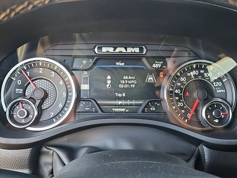 Used 2025 RAM 1500 Laramie AWD/4WD image 13