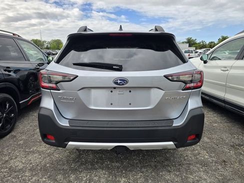 Used 2024 Subaru Outback Limited image 5