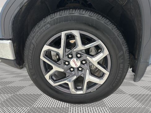 Used 2024 GMC Sierra 1500 SLT w/ SLT Premium Package image 29