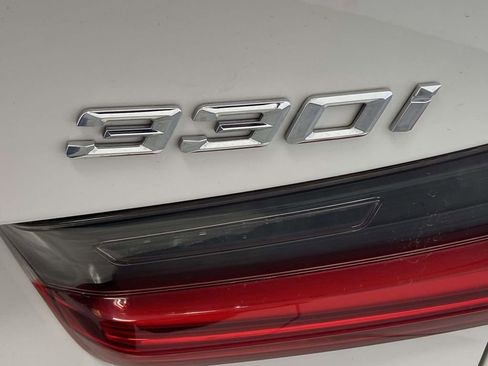 Used 2021 BMW 330i Sedan w/ Convenience Package image 10