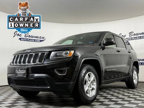 Used 2016 Jeep Grand Cherokee Laredo w/ Quick Order Package 23E AWD/4WD image 3
