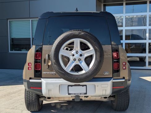 Certified 2023 Land Rover Defender 110 SE image 9