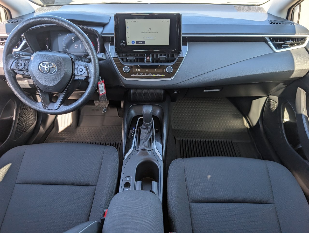 Used 2026 Toyota Corolla LE FWD image 4