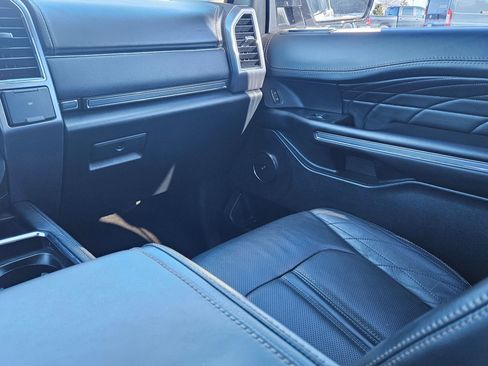 Used 2020 Ford Expedition Max Platinum image 11